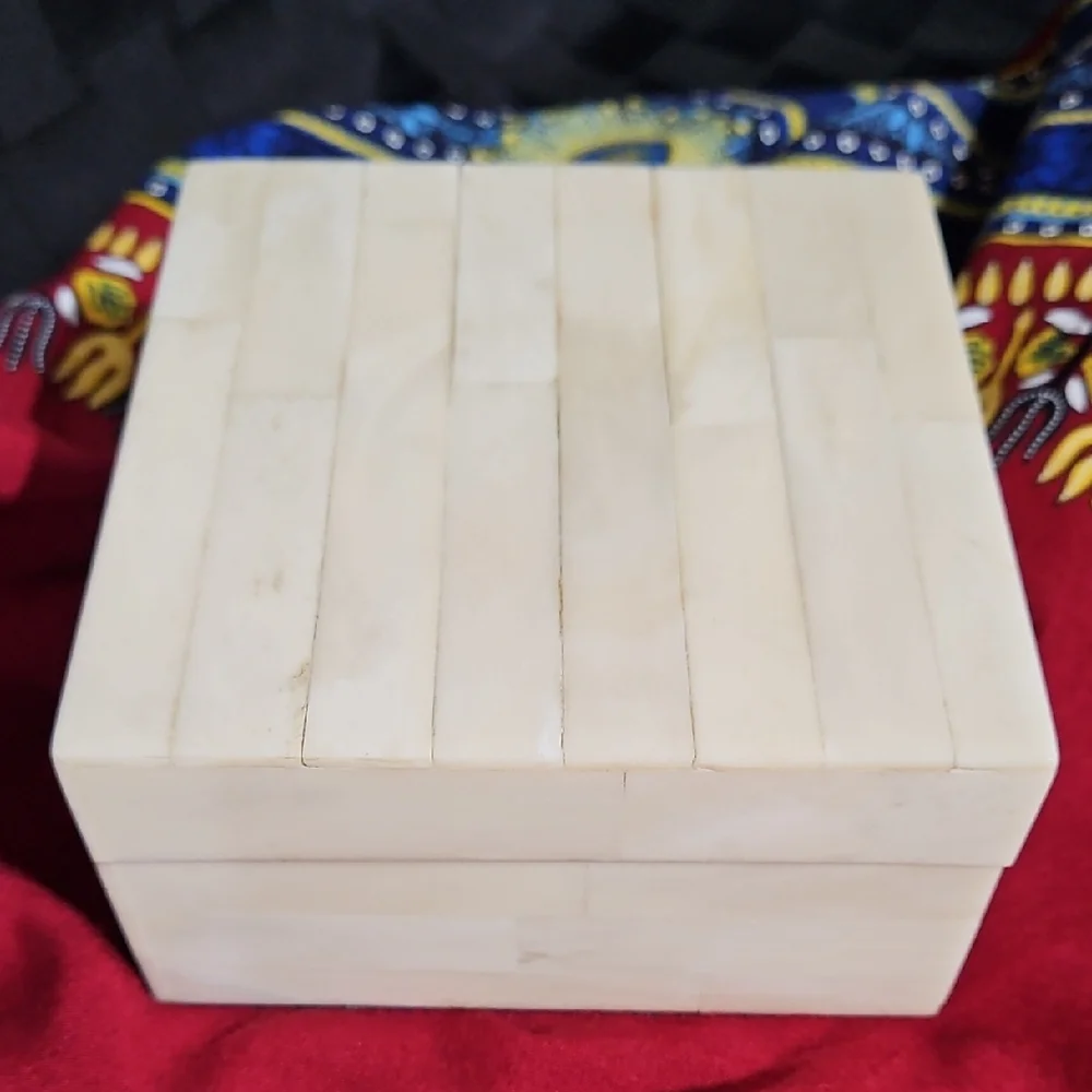 Vintage Genuine Bone Inlay Square Keepsake Box/Wooden Jewelry Trinket Box